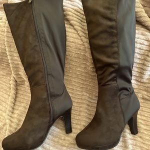 Knee-high, wide, calf brown suede boots with microfiber